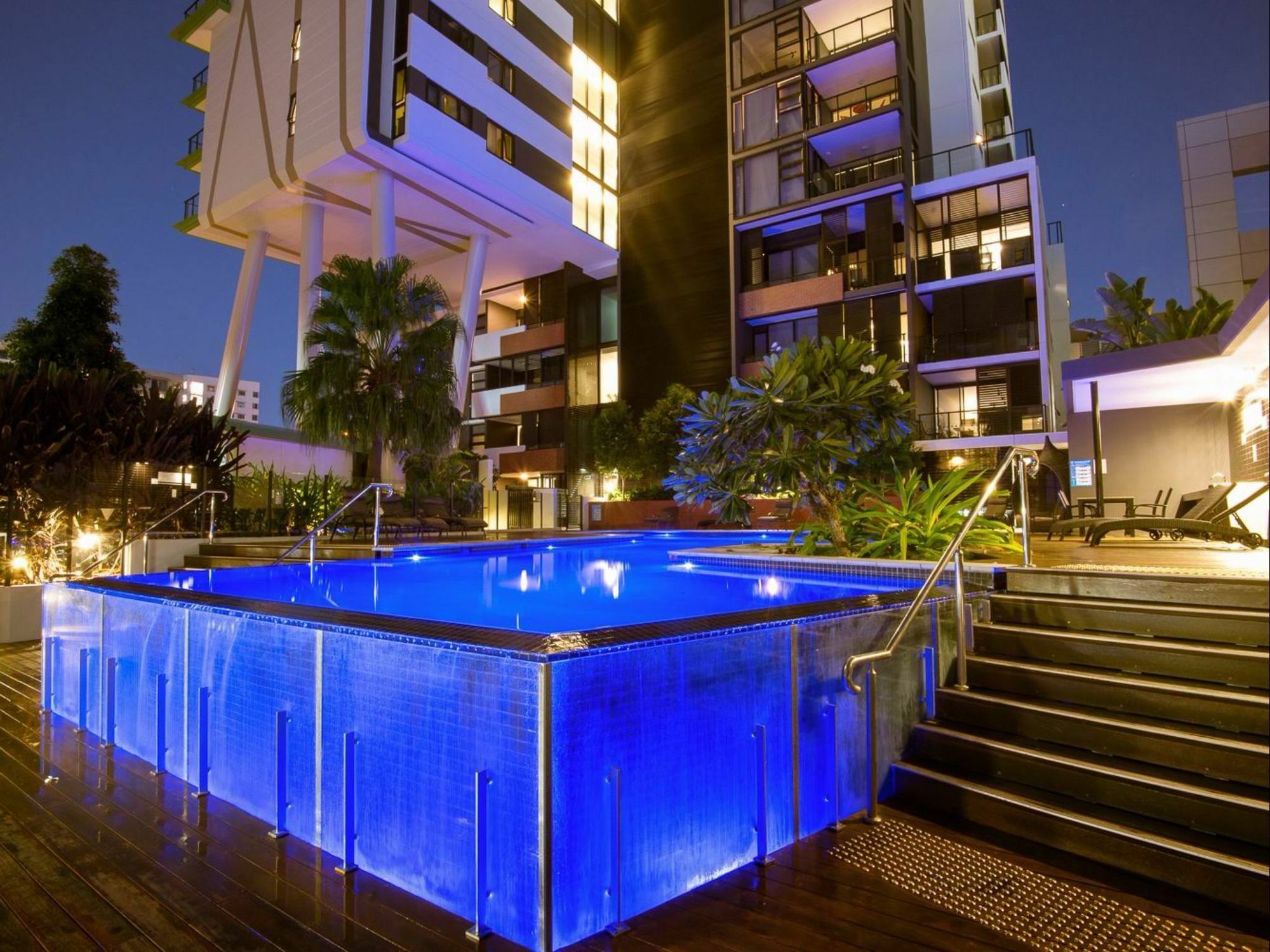 Aparthotel Arena By Cllix 4*